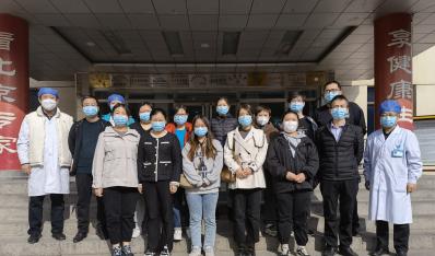 同心抗疫 共克时艰｜高碑店保康医院（原十八局医院）组织医疗队火速支援，进驻方舱。